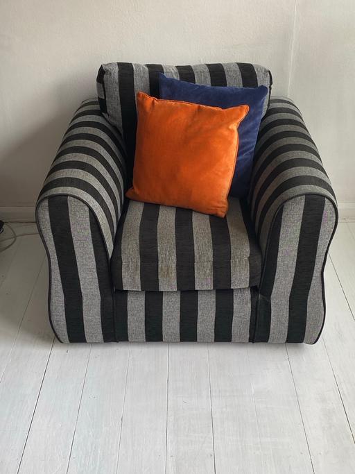 Buy & Sell Battersea South West London - Photos for Sofas & Armchair for sale