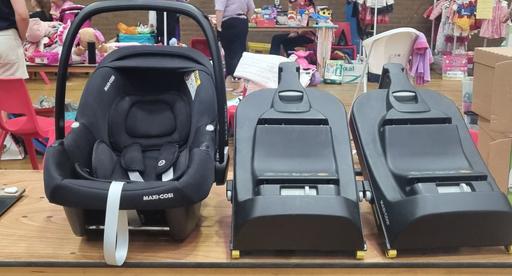 Buy & Sell Newbridge Wolverhampton - Photos for Maxi-Cosi CabrioFix Car Seat and 2 bases