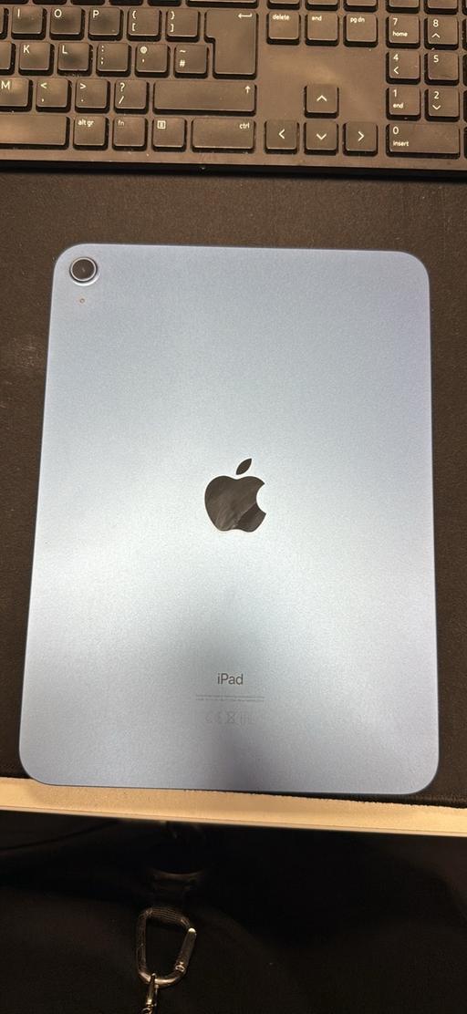 Buy & Sell Tinsley Sheffield - Photos for iPad 10th Generation Blue