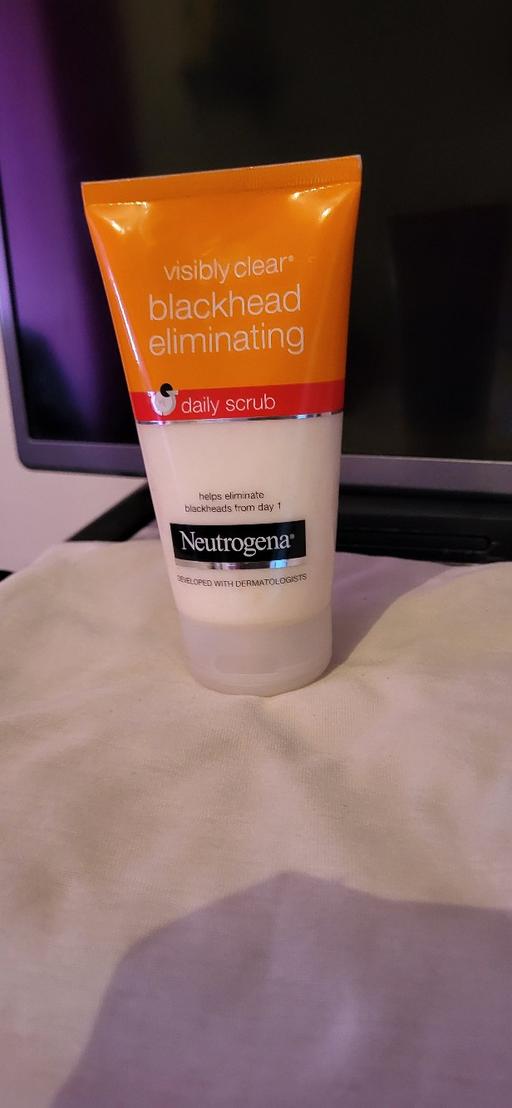 Buy & Sell Radcliffe Bury - Photos for neutrogena face scrub