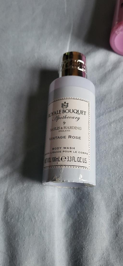 Buy & Sell Radcliffe Bury - Photos for shower gel new