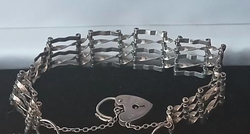 Buy & Sell Beeston Broxtowe - Photos for Silver Gate Bracelet)