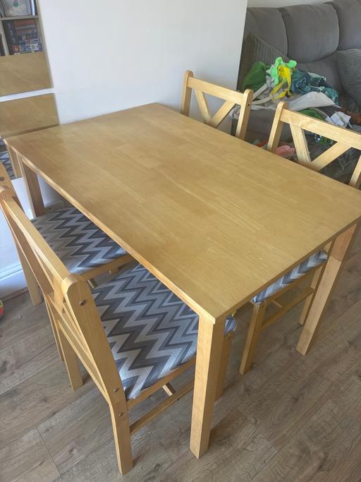 Buy & Sell Essington South Staffordshire - Photos for Table and chairs