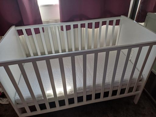 Buy & Sell Highwoods Colchester - Photos for Cot and Mattress