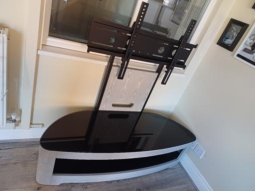 Buy & Sell Tipton Sandwell - Photos for TV Stand with built in bracket