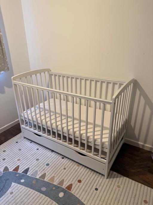 Buy & Sell Redbourn St. Albans - Photos for White Cot