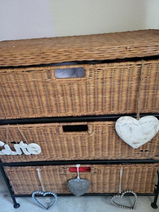 Buy & Sell Goose Green Wigan - Photos for wicker draws