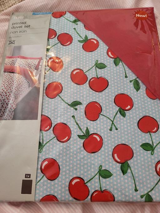 Buy & Sell Worsley Mesnes Wigan - Photos for cherry single bedding NEW