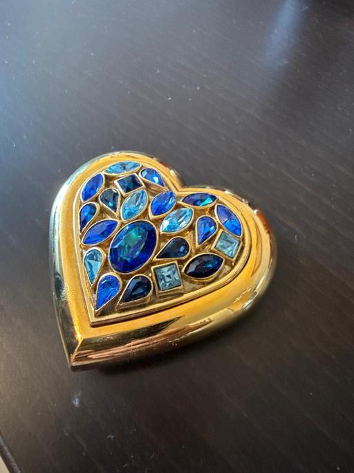 Buy & Sell New Eltham South East London - Photos for YSL Blue Sapphire jewelled heart compact