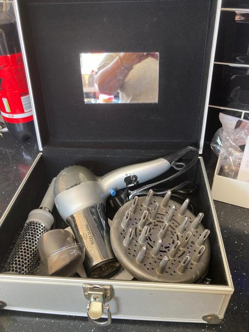 Buy & Sell Ocker Hill Sandwell - Photos for Nicky Clarke hairdryer/diffuser in metal case