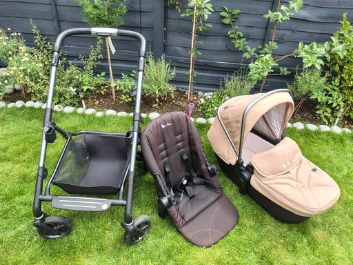 Buy & Sell Southfields Business Park Basildon - Photos for silver cross Wayfarer in sandy beige travel s