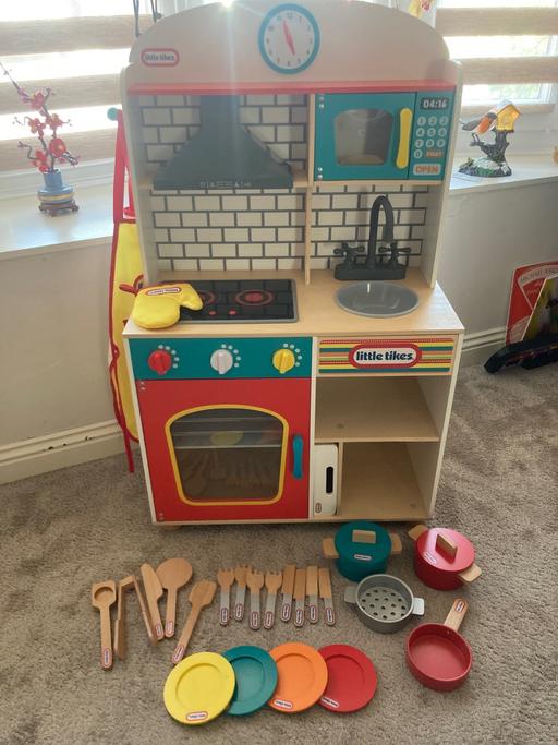 Buy & Sell Wychbold Wychavon - Photos for Little tikes wooden kitchen