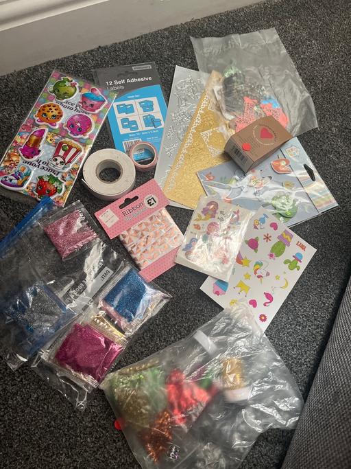 courses Cadeby Doncaster - Photos for Arts crafts glitter card making stickers etc