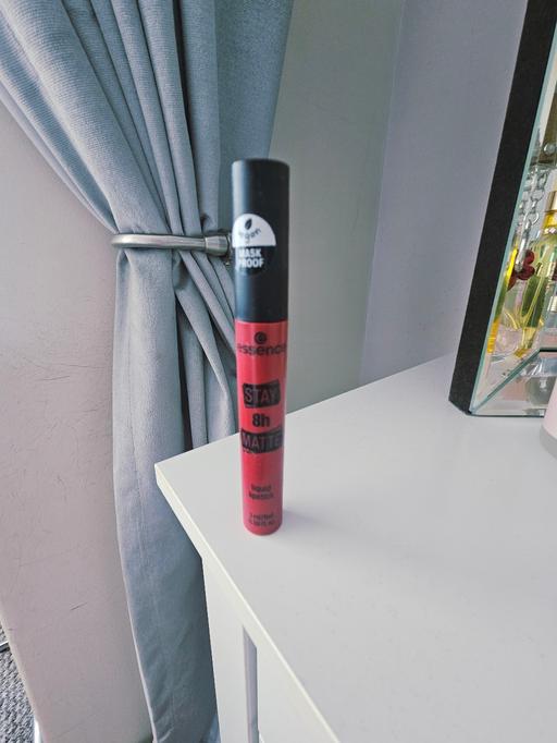 Buy & Sell Newton Doncaster - Photos for Liquid lipstick, 8 hour matte..red colour.