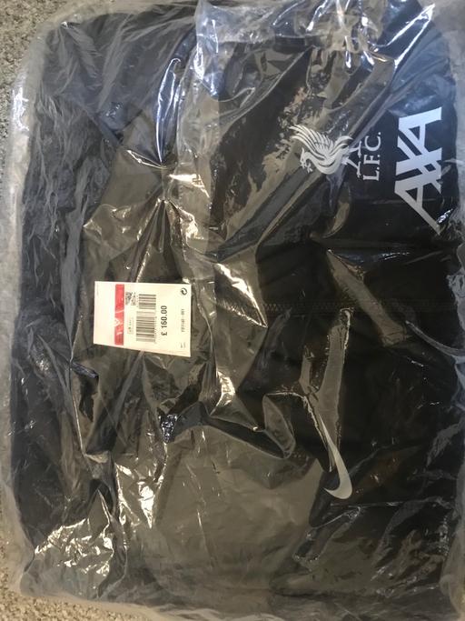 Buy & Sell Sedgley Dudley - Photos for Liverpool fc coat