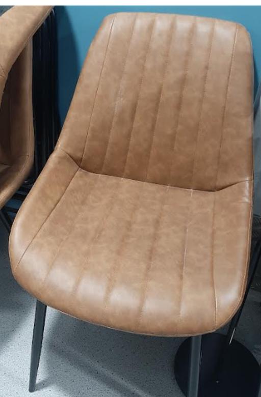 Buy & Sell Wembley Brent - Photos for 4 Leather Dining Chairs