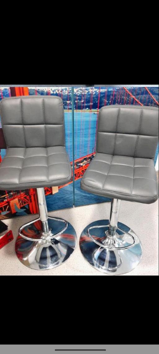 Buy & Sell Wembley Brent - Photos for 2 Bar Stools