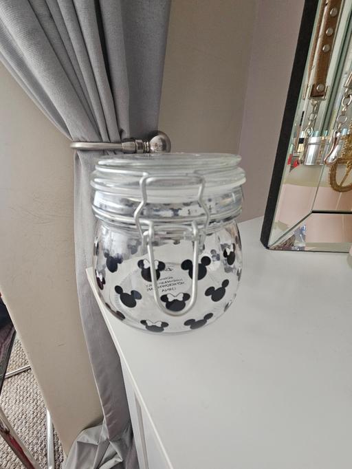 Buy & Sell Newton Doncaster - Photos for Minnie and Mickey clip lid storage jar