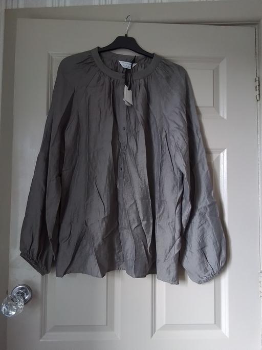 Buy & Sell Bells Mill Dudley - Photos for size 12 silky blouse