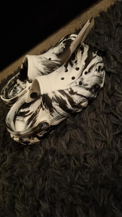 Buy & Sell Clayton West Kirklees - Photos for Black & White Marble Classic Crocs - Size 4
