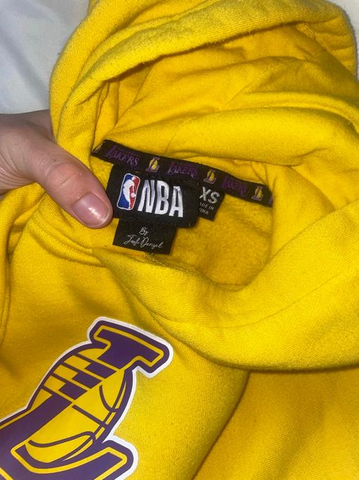 Buy & Sell West Bromwich Sandwell - Photos for La lakers hoodie