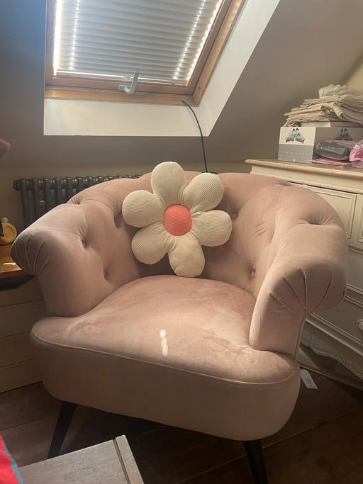 Buy & Sell Letchmore Heath Hertsmere - Photos for Dusty pink armchair