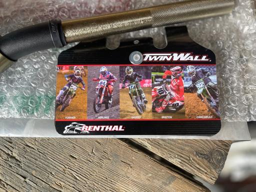 Buy & Sell Beeston Park Leeds - Photos for Renthal Twinwall 997 Motorbike Handle bars