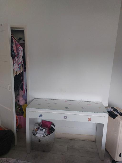 Buy & Sell Chapeltown Sheffield - Photos for desk with glass top