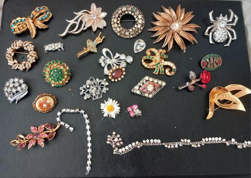 Buy & Sell Thatto Heath Saint Helens - Photos for Vintage jewellery spares or repair lot 1