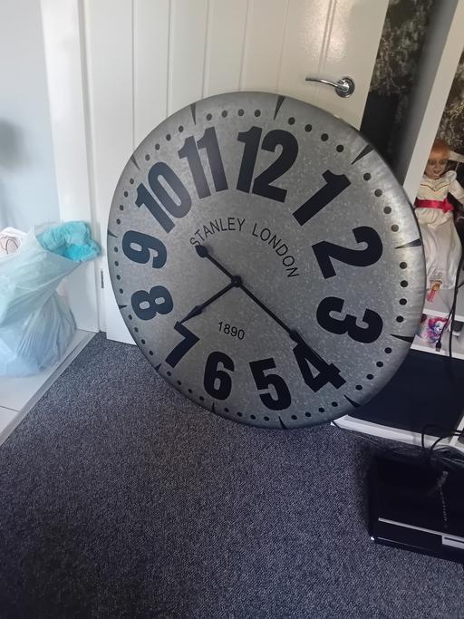 Buy & Sell Tipton Sandwell - Photos for extra large metal clock