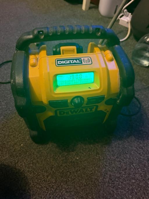 Buy & Sell Birchills Walsall - Photos for Dewalt DCR020 XR Li-ion DAB+/FM + Battery