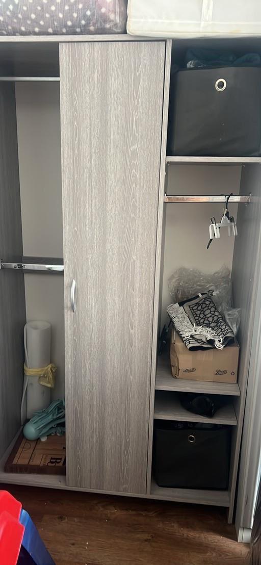 Buy & Sell Hounslow West London - Photos for Wardrobe