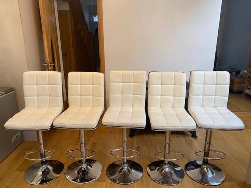 Buy & Sell Manor Park East London - Photos for Beige Adjustable Island Chairs x5