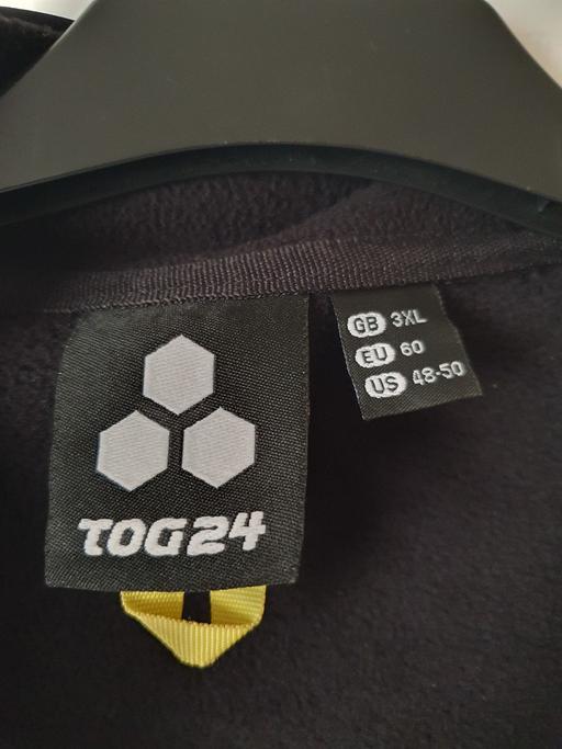Buy & Sell Darlaston Walsall - Photos for Tog 24 Mens Black Bodywarmer yellow tags