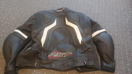 Vehicles Stoneycroft Liverpool - Photos for Motorcycle Jacket for sale