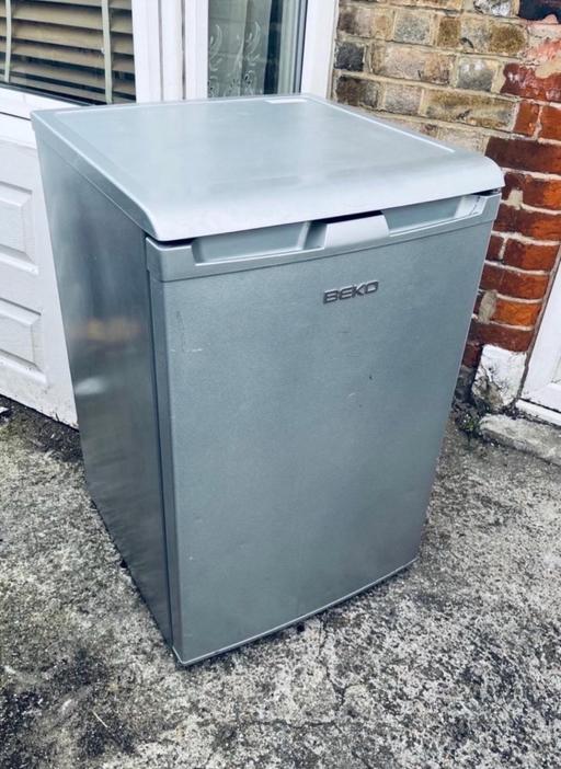 Buy & Sell Croydon Croydon - Photos for BEKO FRIDGE FREEZER-GREAT CONDITION-DEL. AV