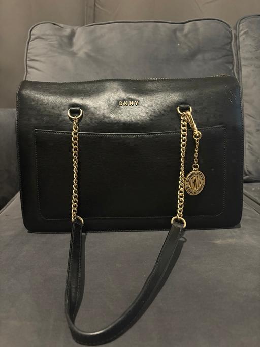 Buy & Sell Croydon Croydon - Photos for DKNY Bryant Large Tote Bag (Black/Gold)