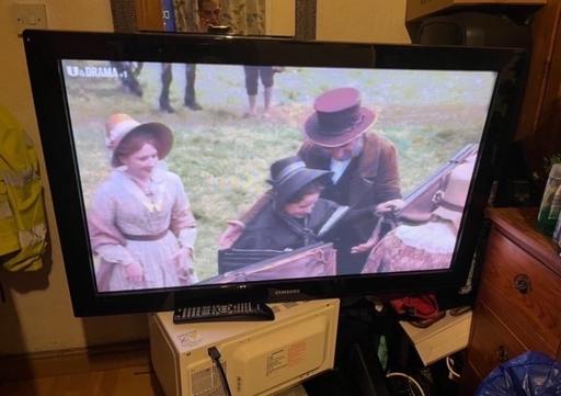 Buy & Sell Croydon Croydon - Photos for SAMSUNG PLASMASync 729p HD 42” INCH TV