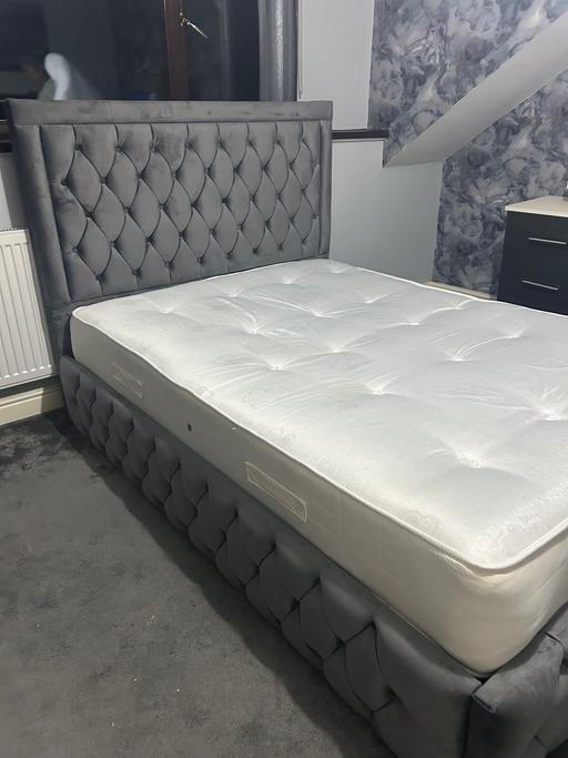 Buy & Sell Thornbury Leeds - Photos for Bed frame and headboard (without mattress)