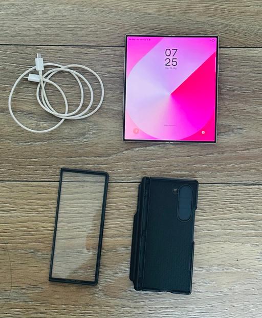 Buy & Sell Lye Dudley - Photos for Samsung Galaxy Z Fold6 - 256GB Unlocked Boxed