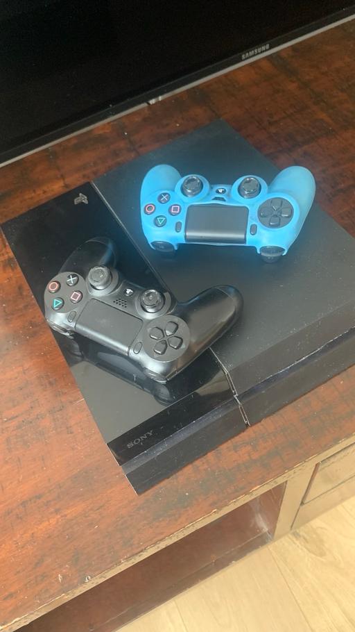 Buy & Sell Grange Park North London - Photos for PlayStation 4 Slim – 500GB | 2 Controllers