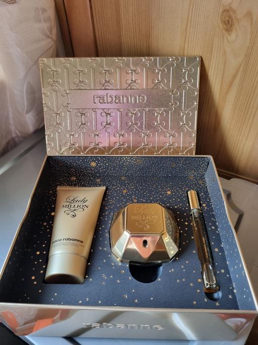 Buy & Sell Grangemouth Falkirk - Photos for perfume
