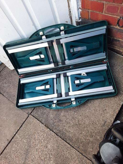 Buy & Sell Lye Dudley - Photos for camping table