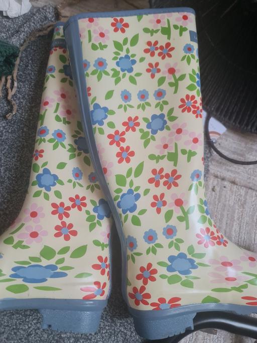 Buy & Sell Gatley Stockport - Photos for Laura Ashley wellies