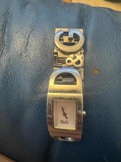 Buy & Sell Romford Havering - Photos for Original silver ladies D&G watch