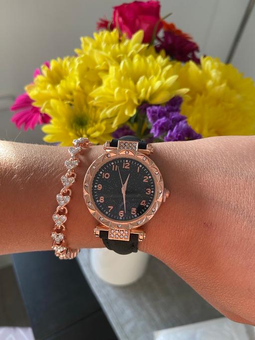 Buy & Sell Luton Town Centre Luton - Photos for Elegant Women’s Watch & Bracelet Set - Black