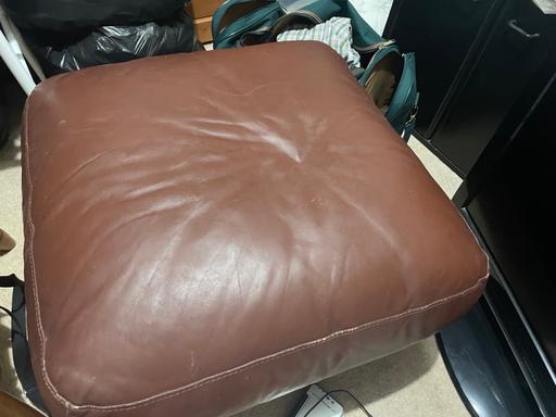 Buy & Sell Tyseley Birmingham - Photos for 3 seater settee , one seater chair, one Poufe
