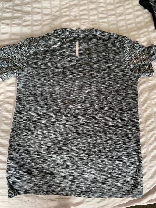 Buy & Sell Knotty Ash Liverpool - Photos for Boys montrex t shirt and zip up top