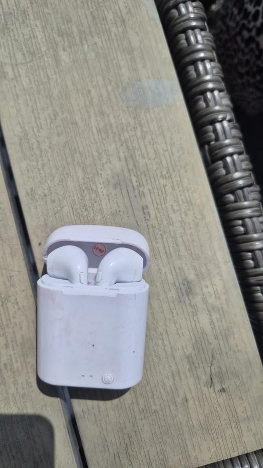 Buy & Sell Park Hill Sheffield - Photos for earbuds