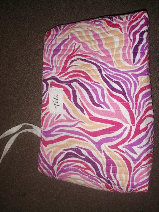 Buy & Sell Moseley Village Wolverhampton - Photos for New Tili makeup/toiletry bag
